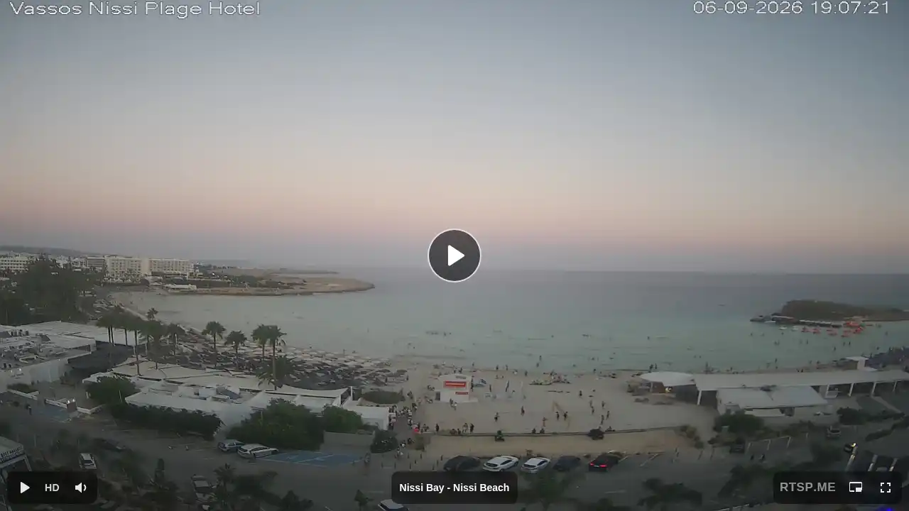Webcam snapshot from :city — September 6, 2026 16:00