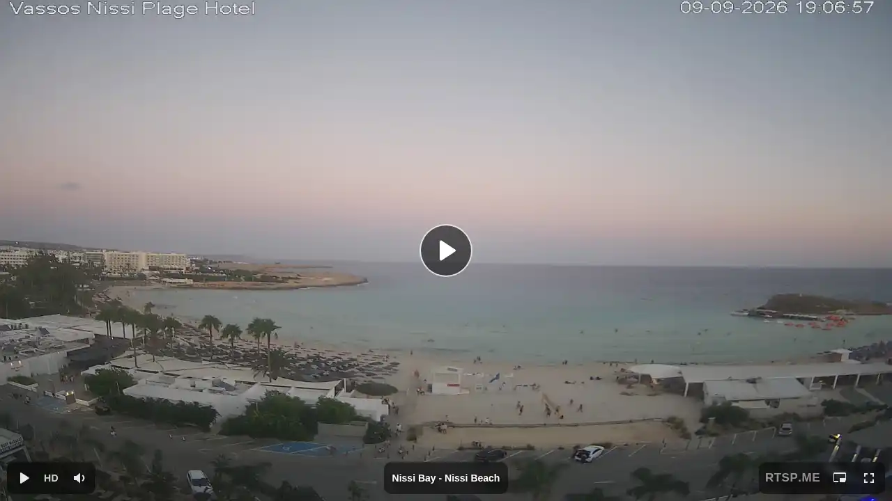 Webcam snapshot from :city — September 9, 2026 16:00
