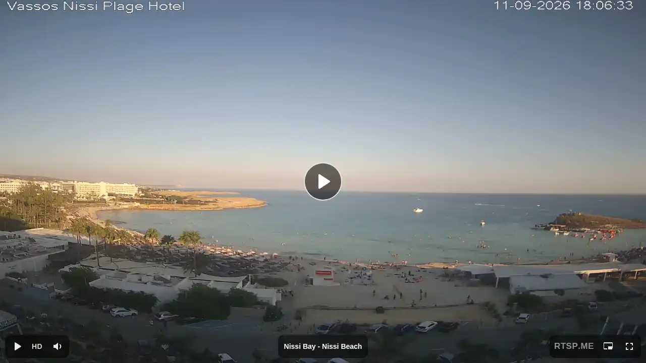 Webcam snapshot from :city — September 11, 2026 15:00