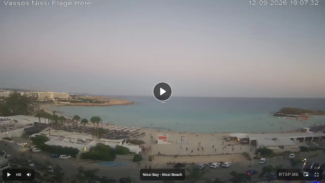 Webcam snapshot from :city — September 12, 2026 16:00