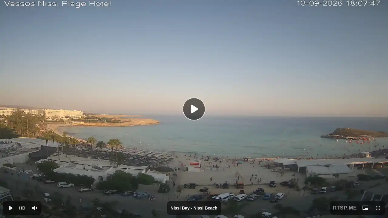 Webcam snapshot from :city — September 13, 2026 15:00