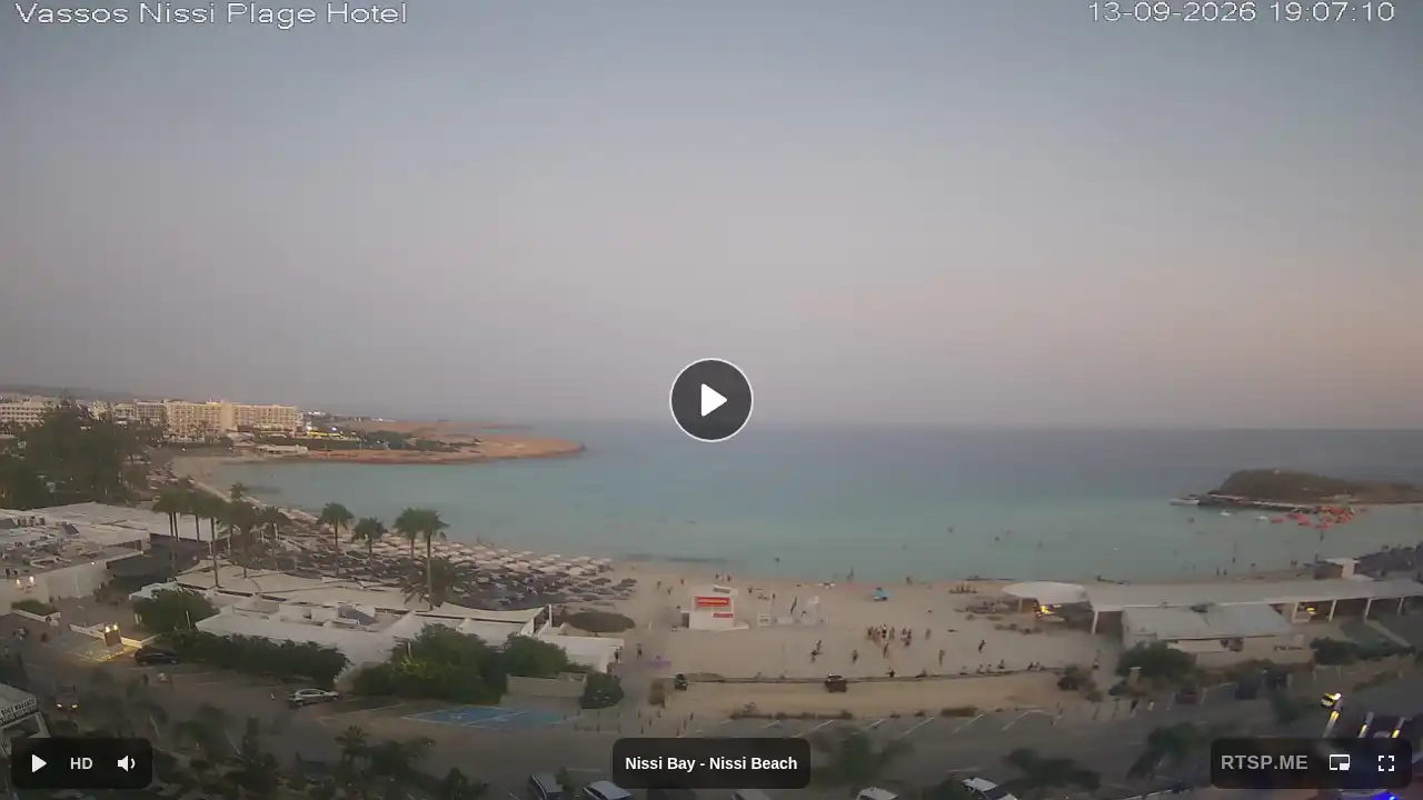 Webcam snapshot from :city — September 13, 2026 16:00