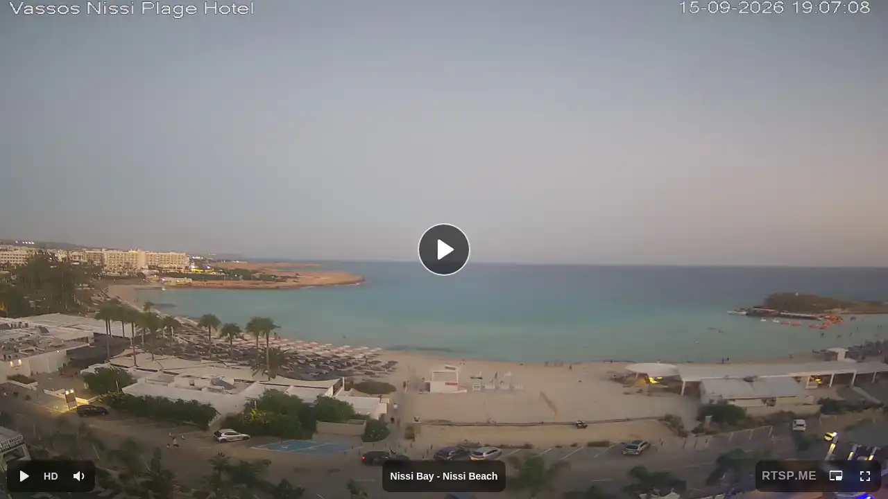 Webcam snapshot from :city — September 15, 2026 16:00