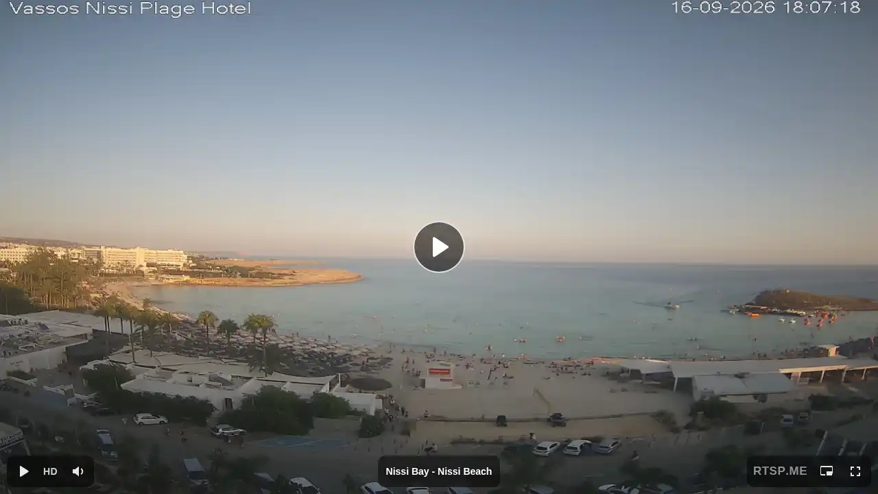 Webcam snapshot from :city — September 16, 2026 15:00