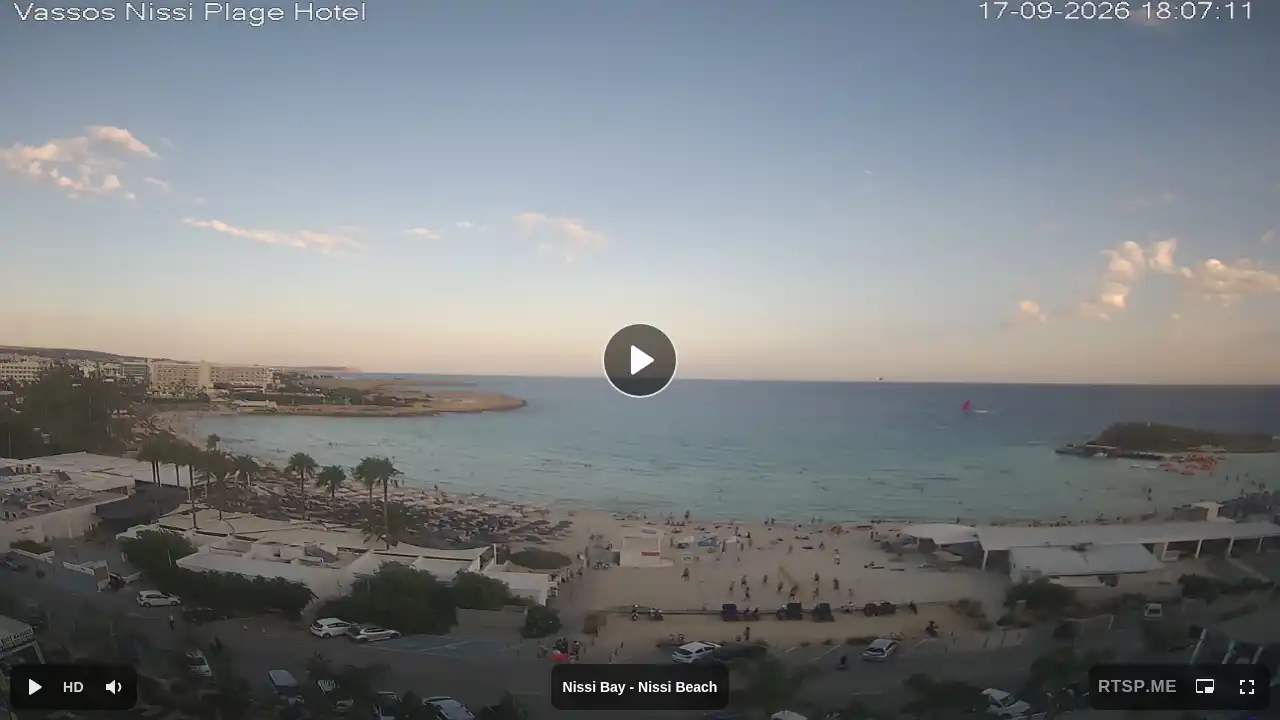 Webcam snapshot from :city — September 17, 2026 15:00
