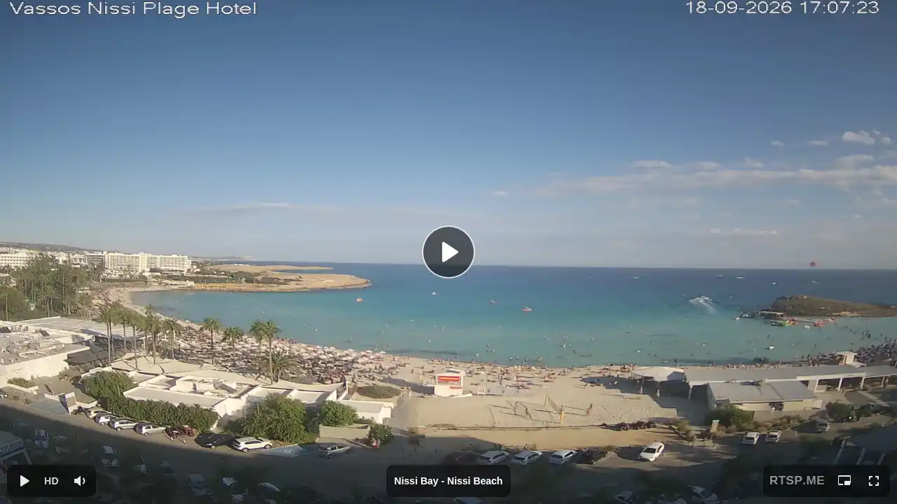 Webcam snapshot from :city — September 18, 2026 14:00