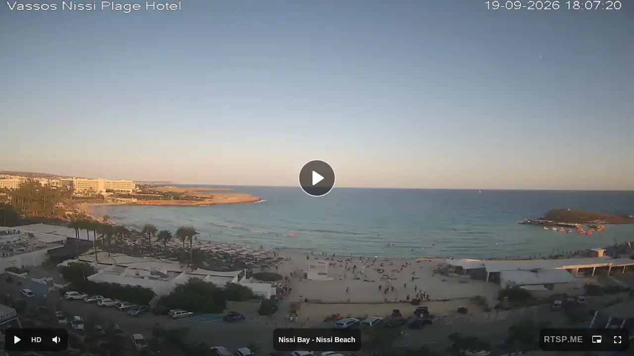 Webcam snapshot from :city — September 19, 2026 15:00