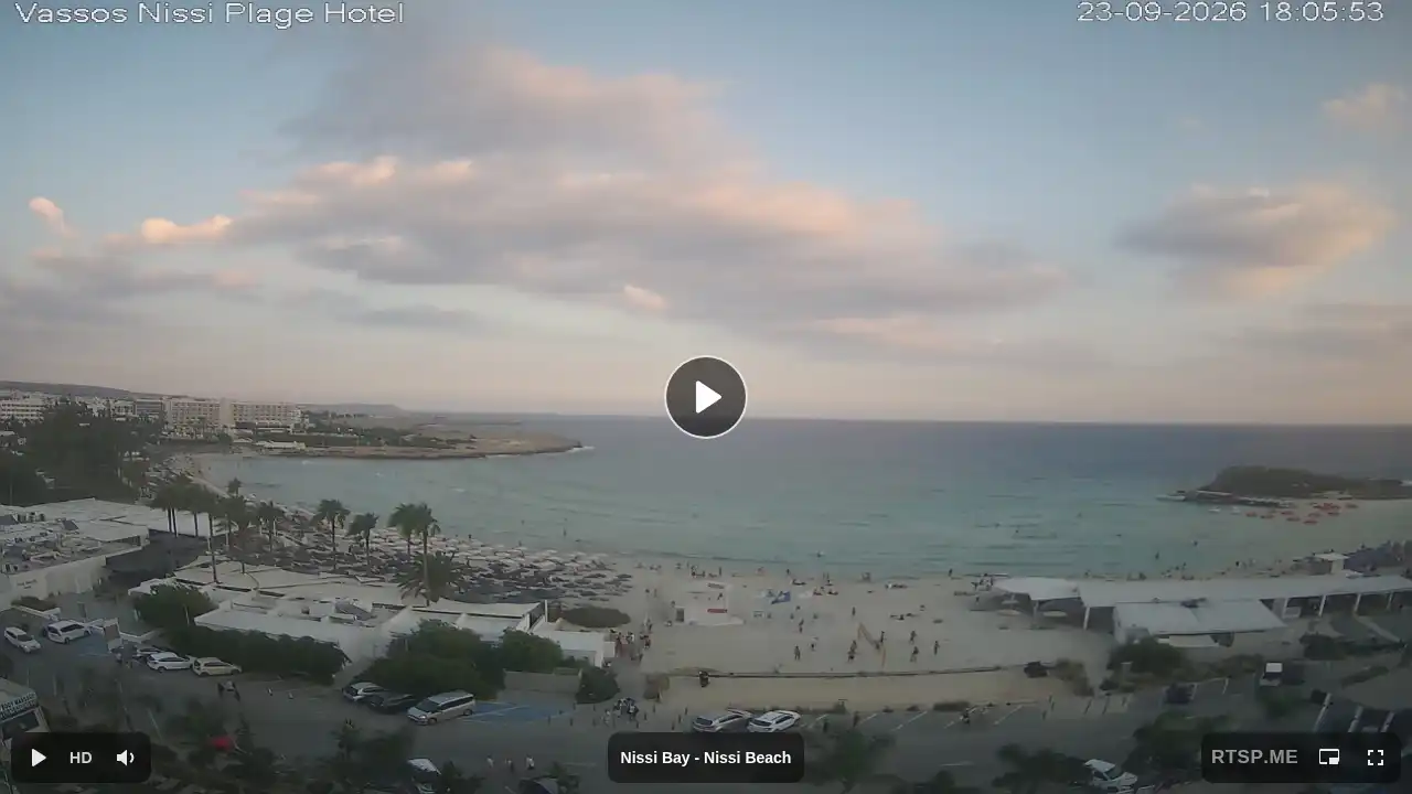 Webcam snapshot from :city — September 23, 2026 15:00