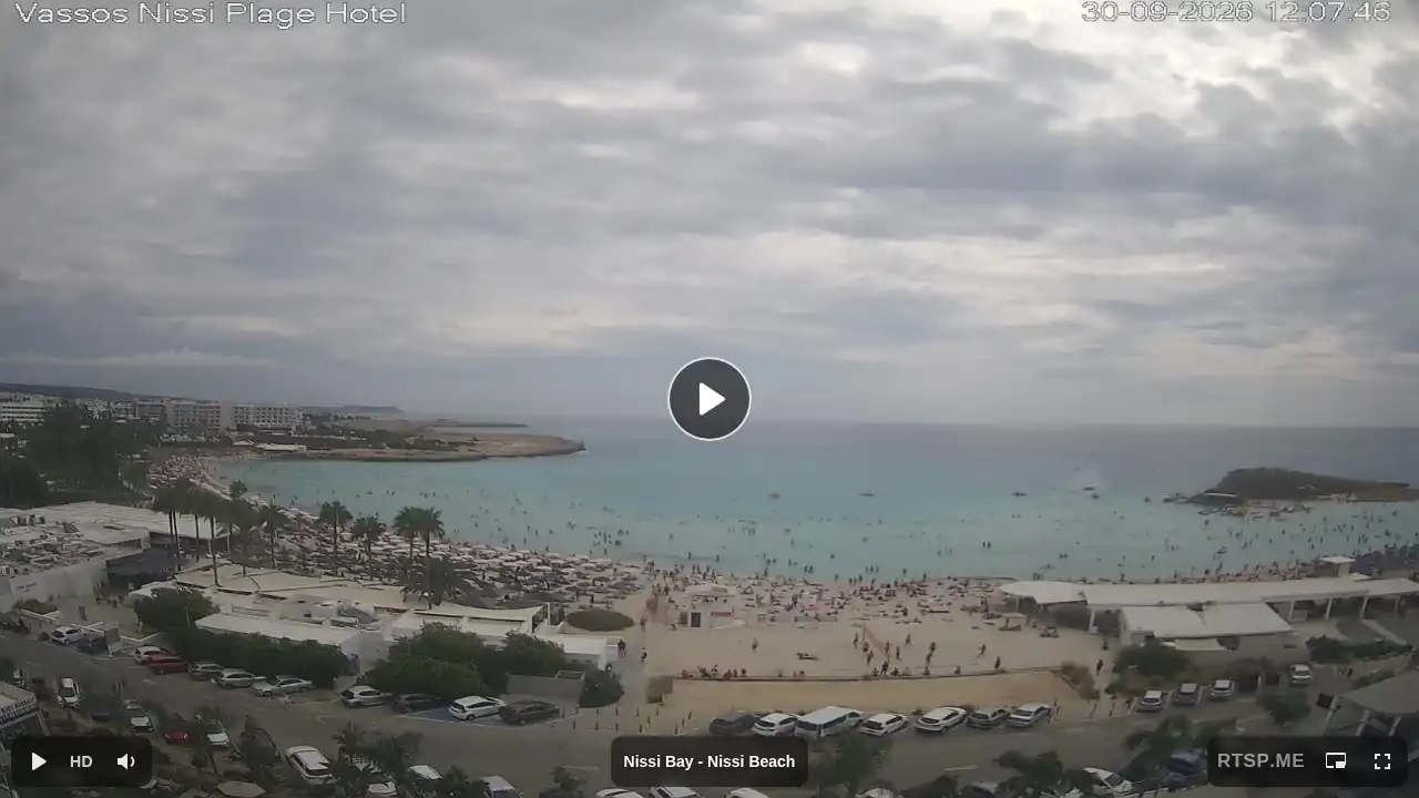 Webcam snapshot from :city — September 30, 2026 09:00
