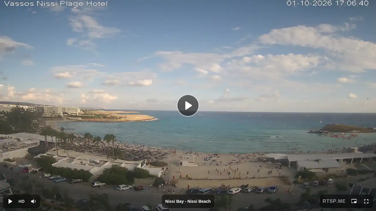 Webcam snapshot from :city — October 1, 2026 14:00