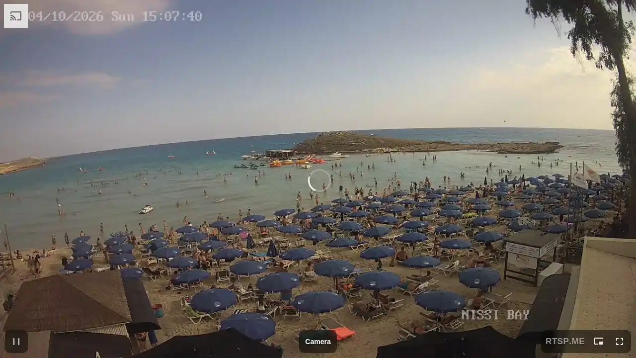 Webcam snapshot from :city — October 4, 2026 13:00