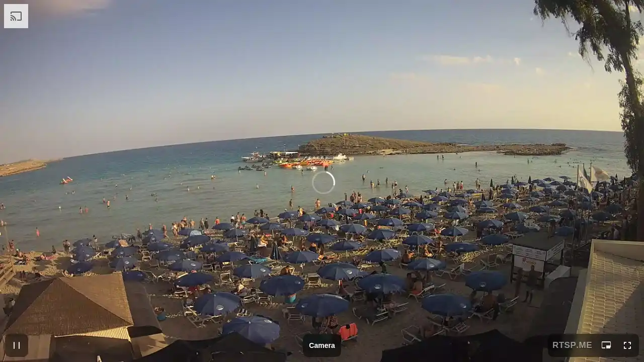 Webcam snapshot from :city — October 4, 2026 14:00