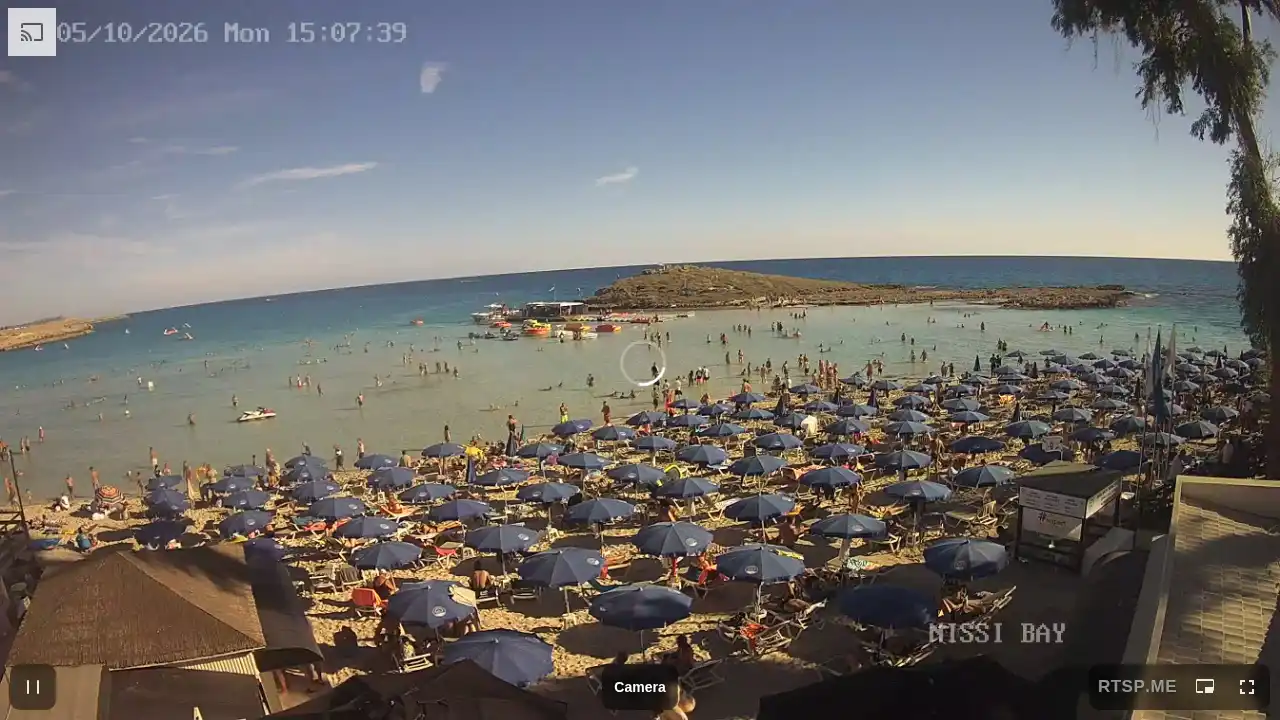 Webcam snapshot from :city — October 5, 2026 13:00