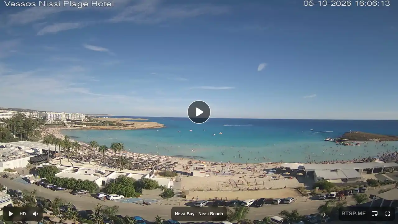 Webcam snapshot from :city — October 5, 2026 13:00