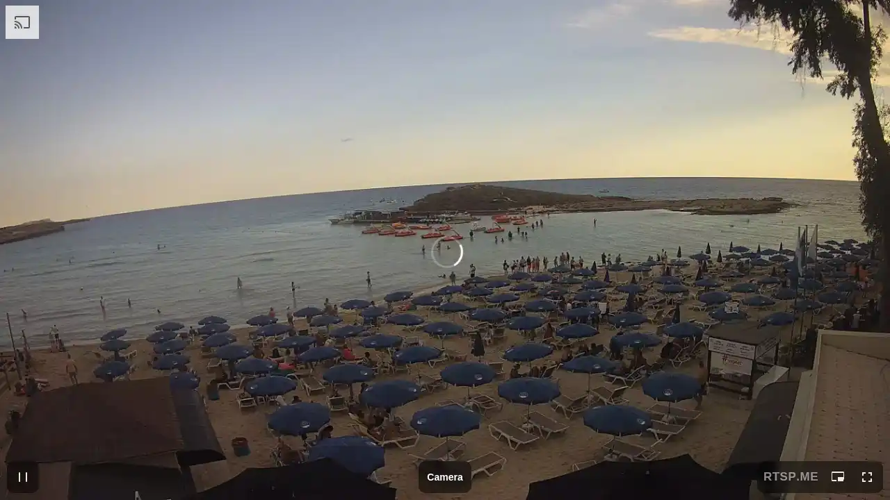 Webcam snapshot from :city — October 7, 2026 14:00