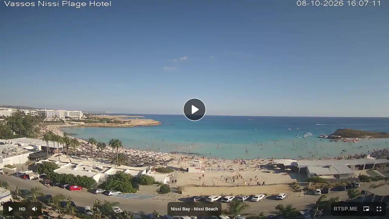 Webcam snapshot from :city — October 8, 2026 13:00