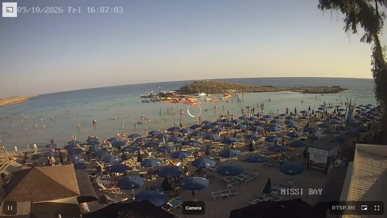 Webcam snapshot from :city — October 9, 2026 14:00
