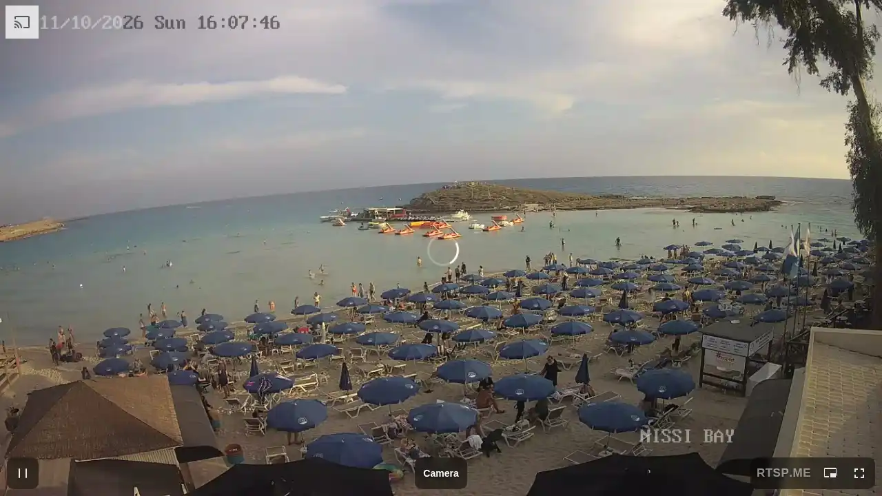 Webcam snapshot from :city — October 11, 2026 14:00