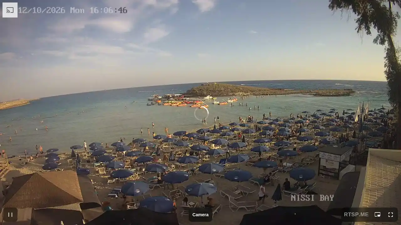 Webcam snapshot from :city — October 12, 2026 14:00