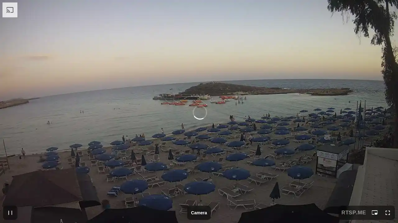 Webcam snapshot from :city — October 12, 2026 15:00