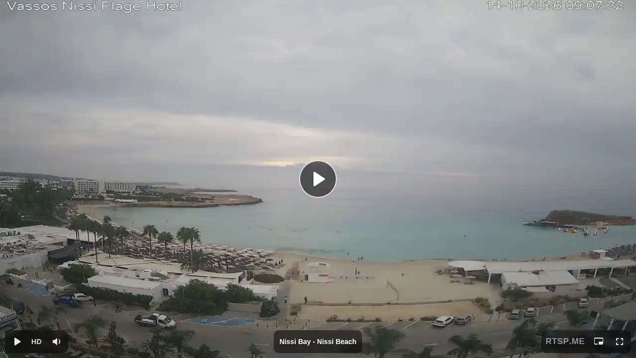 Webcam snapshot from :city — October 14, 2026 06:00