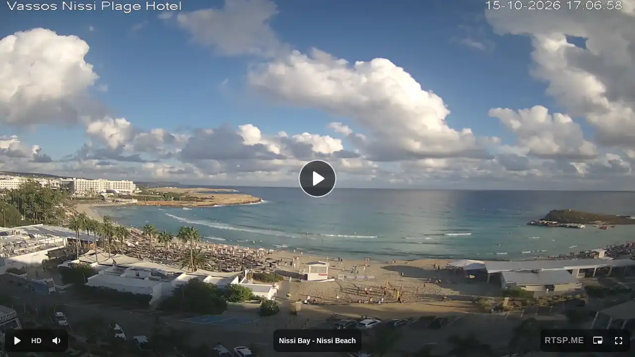 Webcam snapshot from :city — October 15, 2026 14:00