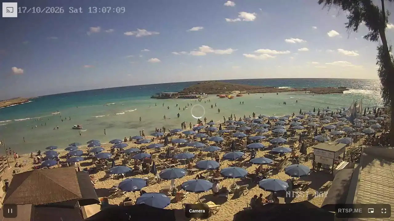 Webcam snapshot from :city — October 17, 2026 11:00