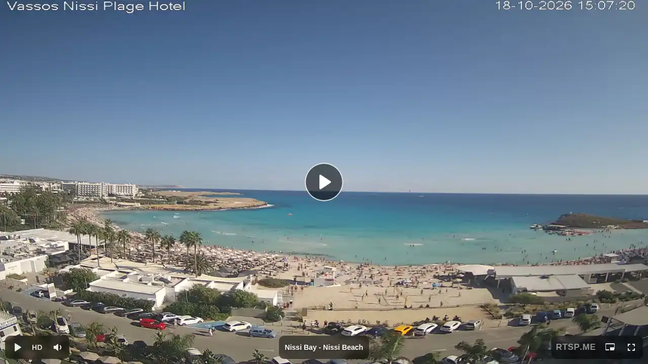 Webcam snapshot from :city — October 18, 2026 12:00