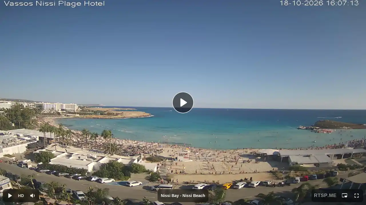 Webcam snapshot from :city — October 18, 2026 13:00